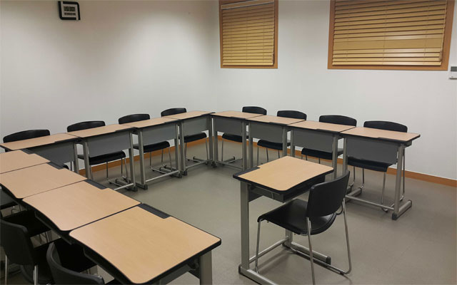 4�� ���ǽ�